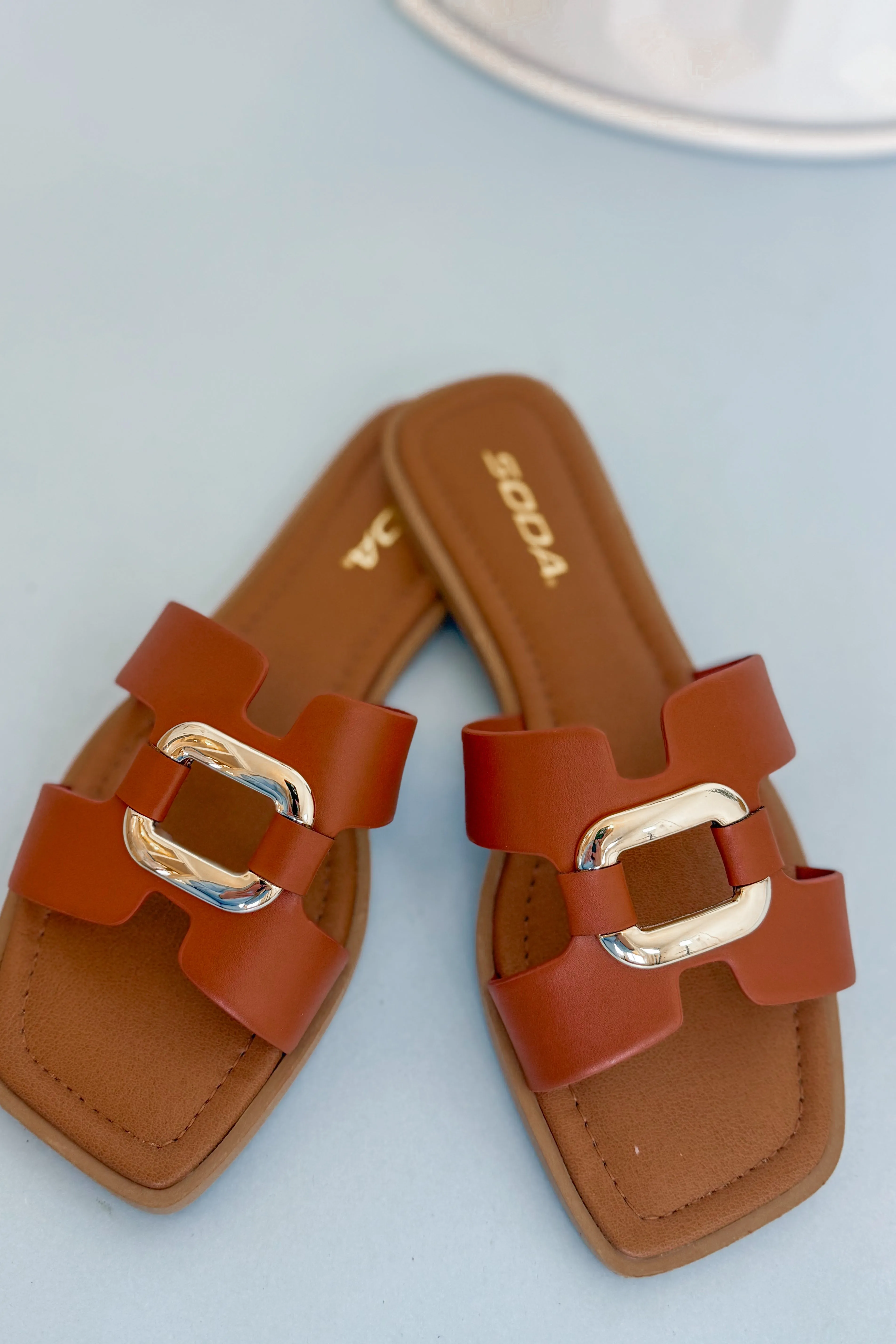 Soda Feng Trendy Rectangular Golden Hardware Sandals