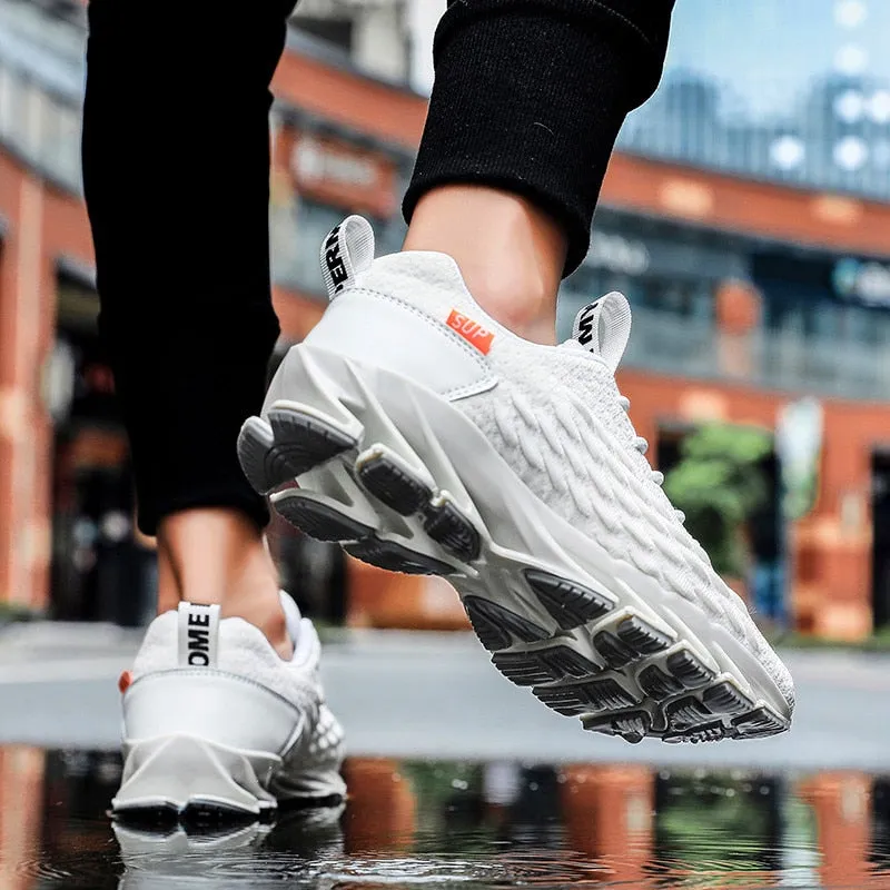 Sports shoes comfortable lightweight breathable wear-resistant cushioning