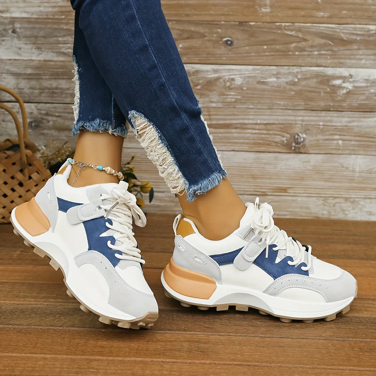 STACY - ULTRA-COMFORTABLE SNEAKERS