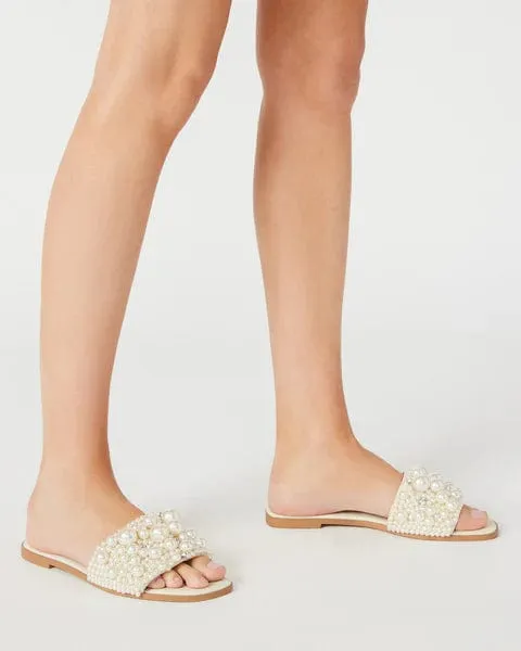 Steve Madden Knicky Sandal In Ivory