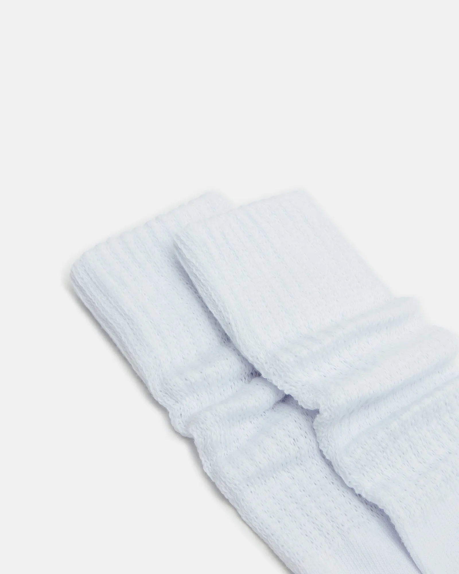 VERDICT SNEAKER AND RIBBED SOCKS BUNDLE